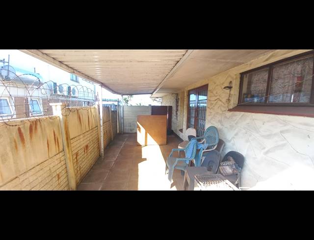 3 BEDROOM FREEHOLD FOR SALE IN GLENMORE